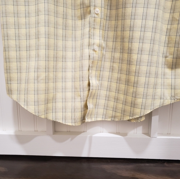 RoundTree & Yorke Large Tall Short Sleeve Yellow  Blue Plaid Button Down Shirt - Picture 3 of 13